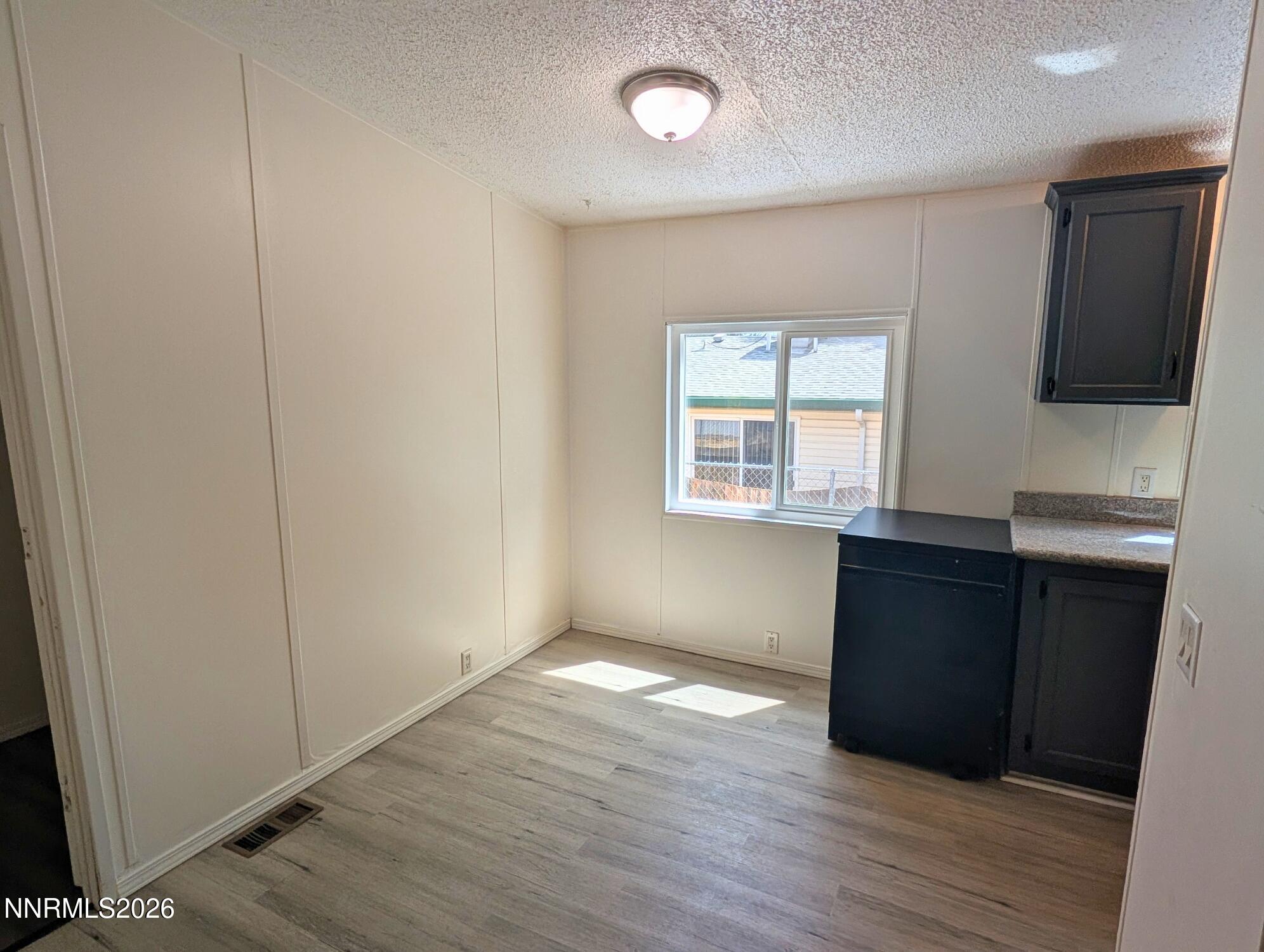 2710 Larkspur Street Reno, NV 89512 - Photo 4 of 18 Dining Space