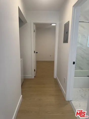 $1,995 | 4013 Walton Avenue, Unit 1/2, Los Angeles, CA 90037