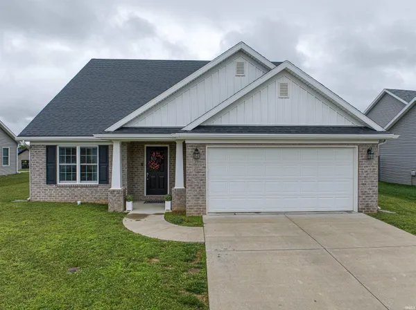 $352,500 | 8150 Edenton Drive, Evansville, IN 47715