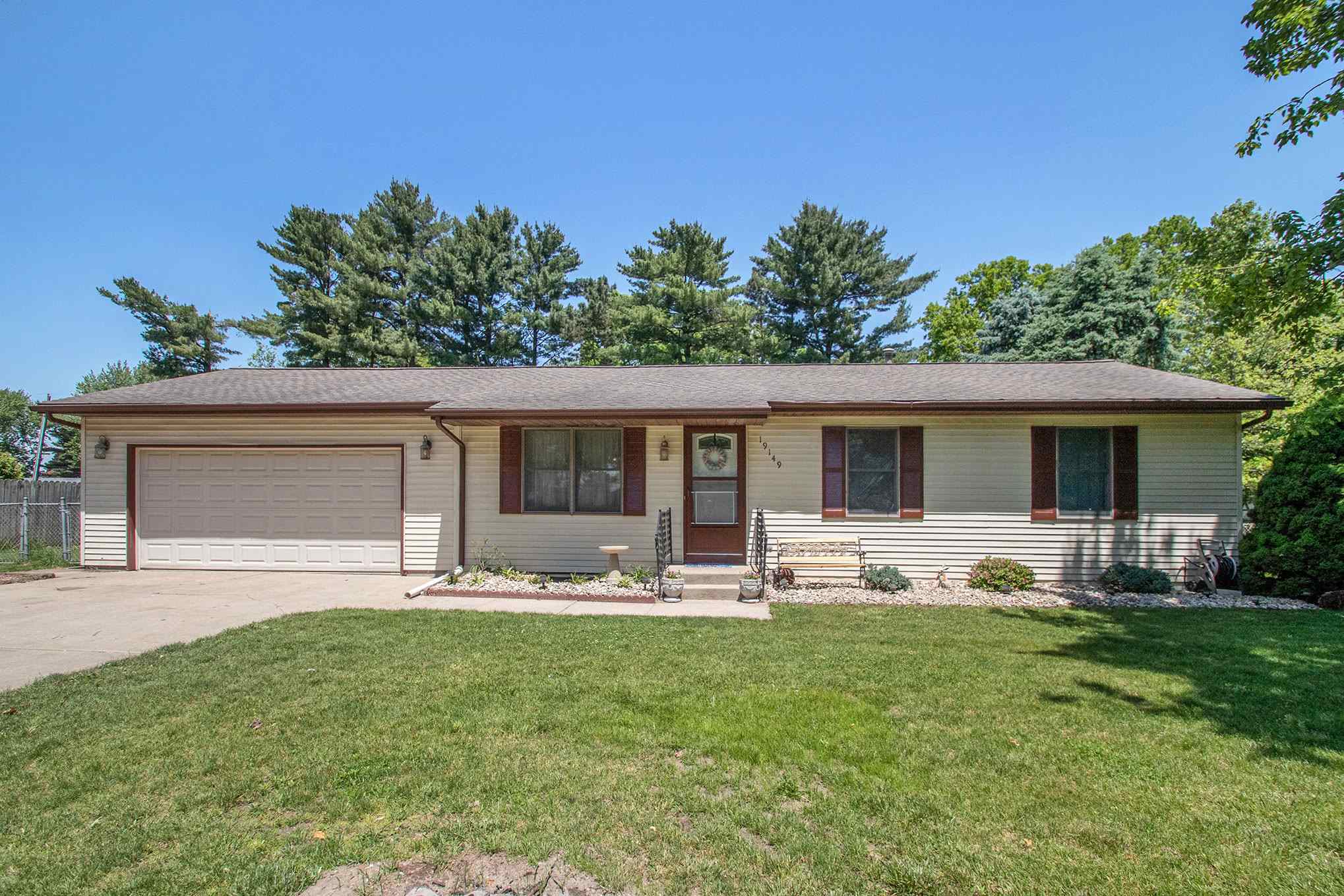 19149 Tarman Road New Paris, IN 46553 - Photo 1 of 22 Gallery Image 1