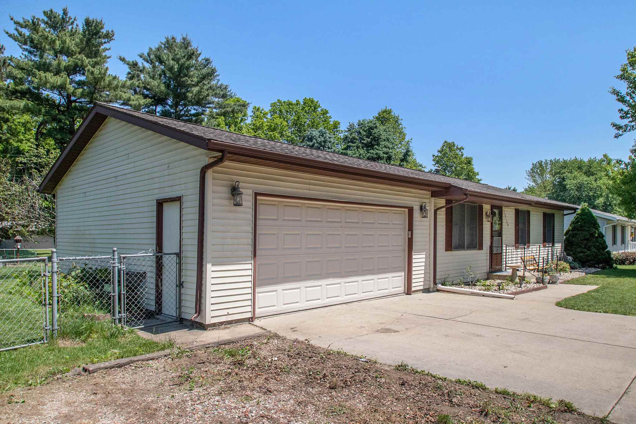 19149 Tarman Road New Paris, IN 46553 - Photo 2 of 22 Gallery Image 2