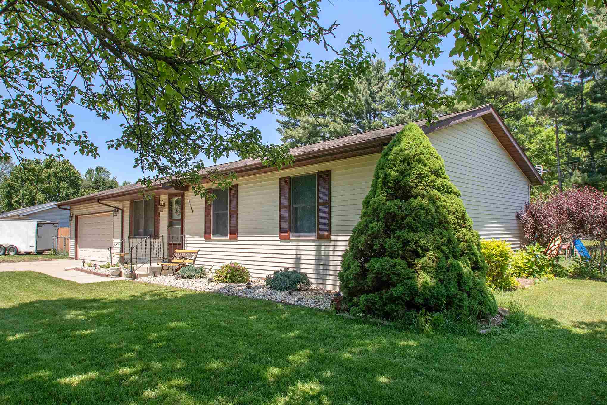19149 Tarman Road New Paris, IN 46553 - Photo 3 of 22 Gallery Image 3