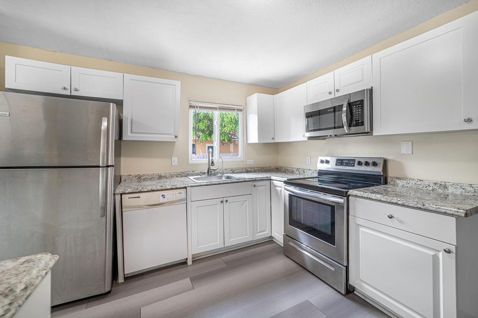 516 Nathan Hale Road, Unit 1 West Palm Beach, FL 33405 - Photo 7 of 24 Unit1-Kitchen-B