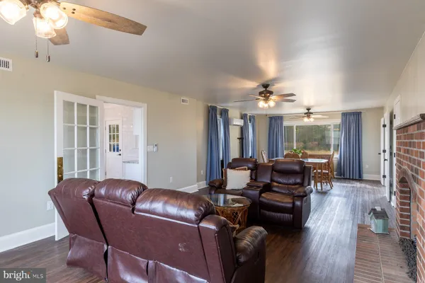 $899,000 | 199 Foxwells Lane, White Stone, VA 22578