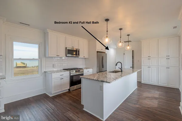 $899,000 | 199 Foxwells Lane, White Stone, VA 22578