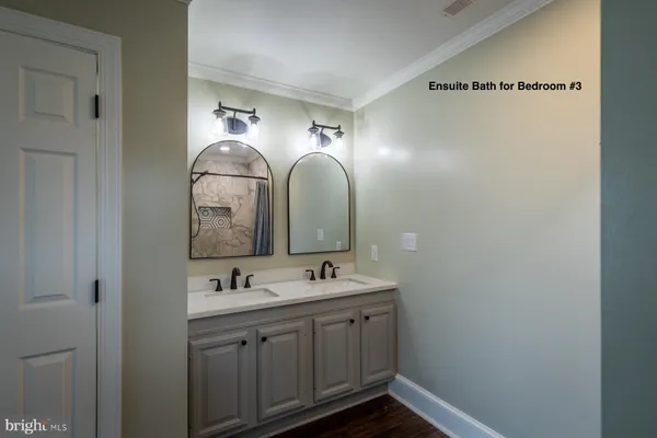 $899,000 | 199 Foxwells Lane, White Stone, VA 22578