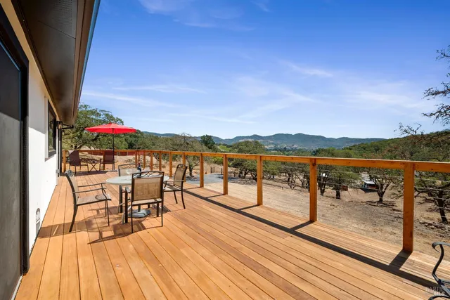 $1,750,000 | 2087 First Avenue, Napa, CA 94558