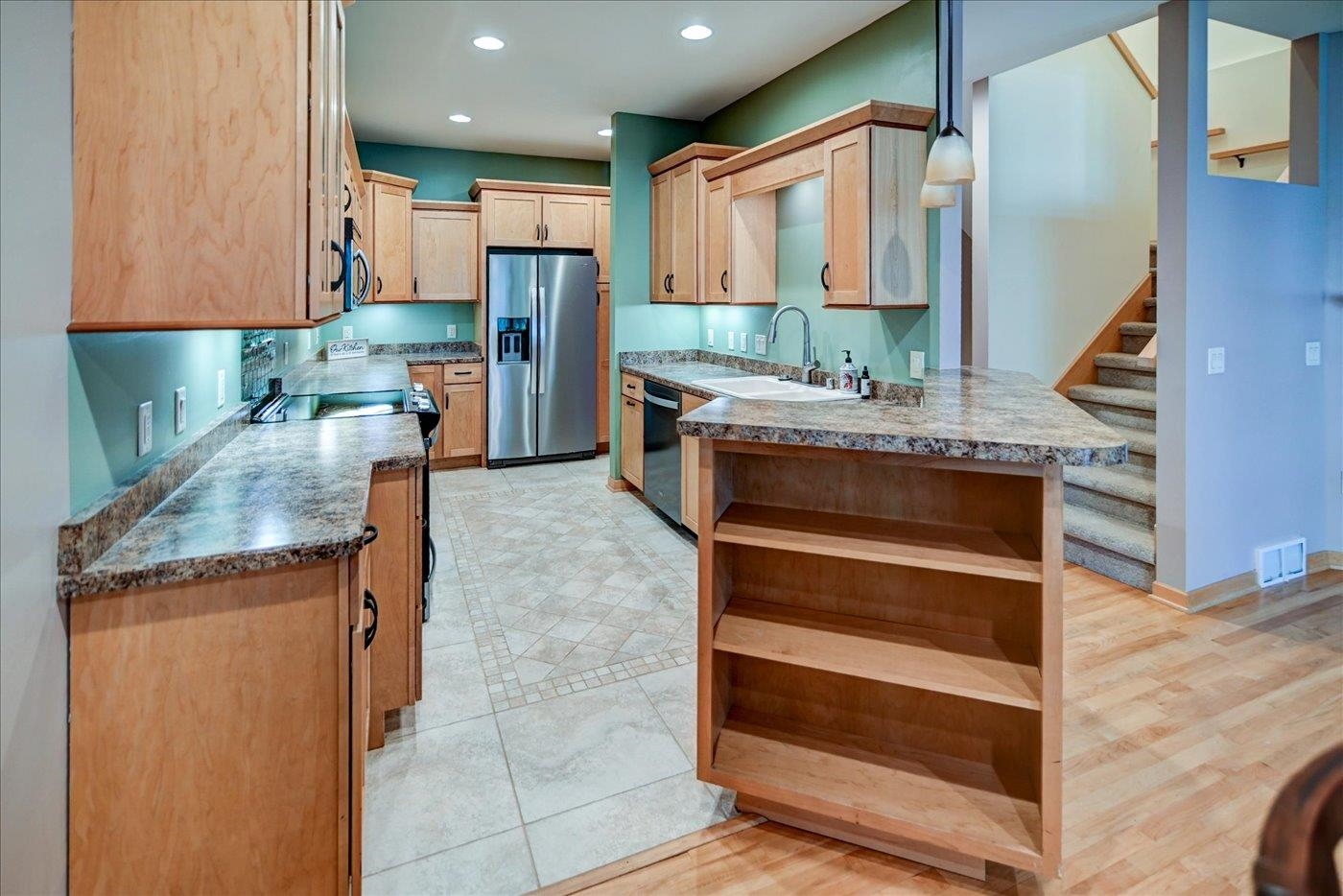 18 Glen Arbor Way Fitchburg, WI 53711 - Photo 16 of 77