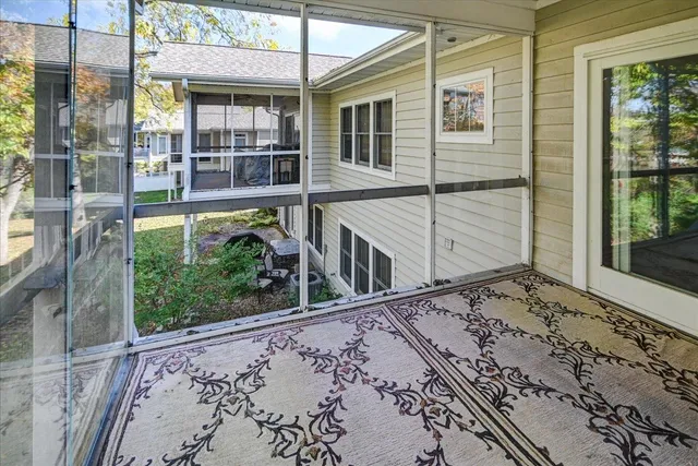 $495,000 | 18 Glen Arbor Way, Fitchburg, WI 53711