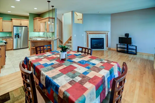 $495,000 | 18 Glen Arbor Way, Fitchburg, WI 53711