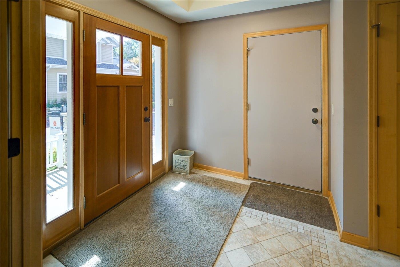 18 Glen Arbor Way Fitchburg, WI 53711 - Photo 4 of 77