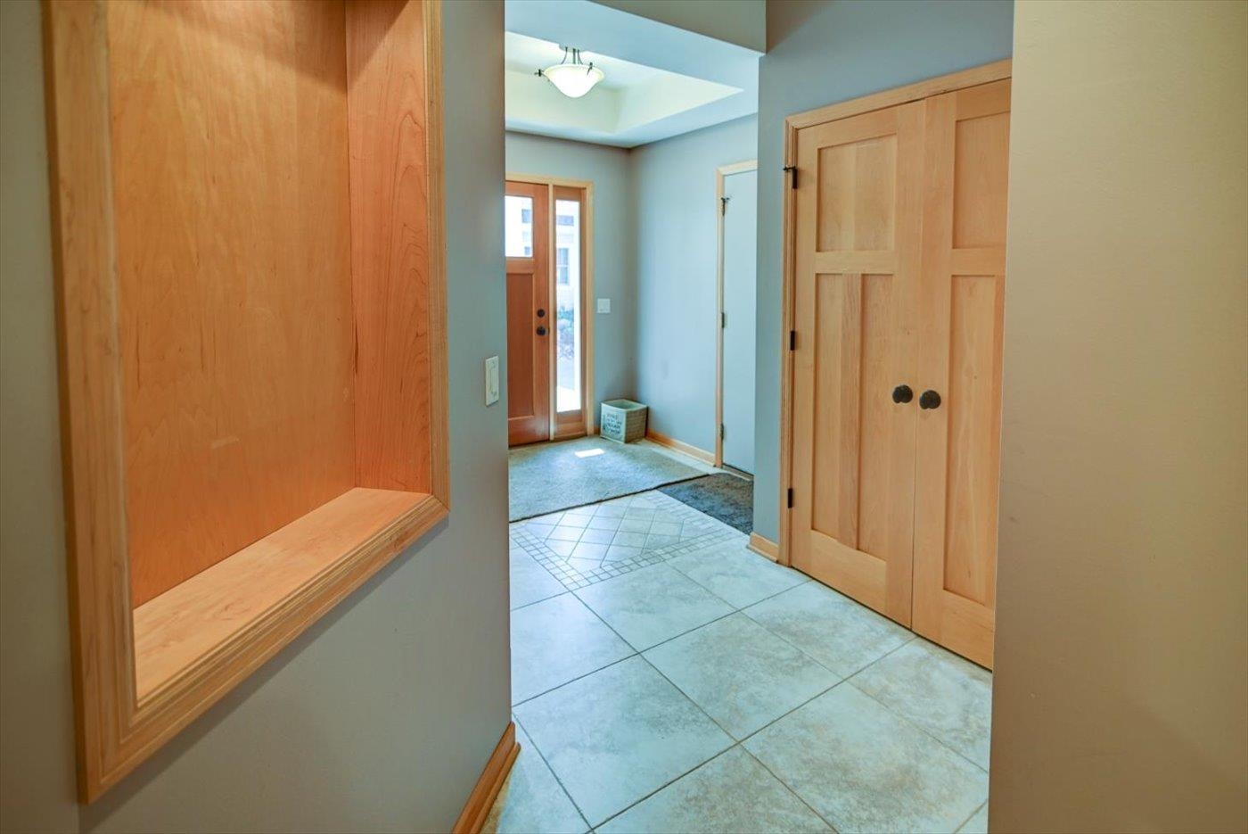 18 Glen Arbor Way Fitchburg, WI 53711 - Photo 6 of 77