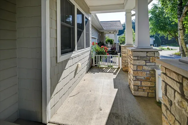 $495,000 | 18 Glen Arbor Way, Fitchburg, WI 53711