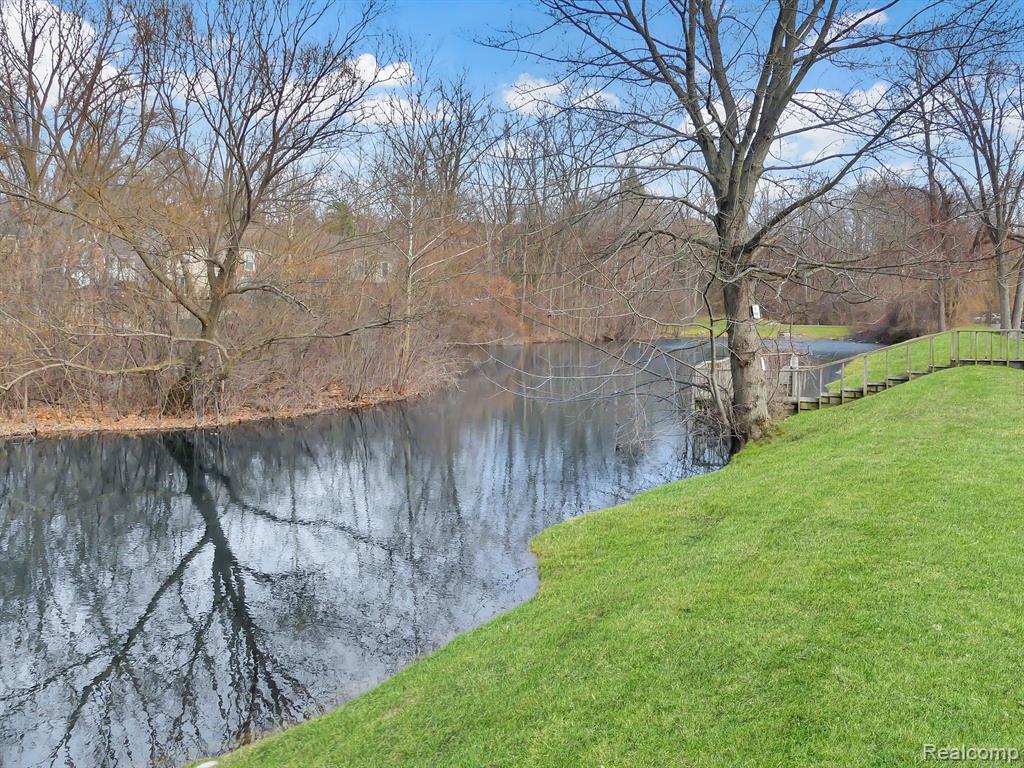 1223 Candlestick Lane Rochester Hills, MI 48306 - Photo 33 of 37