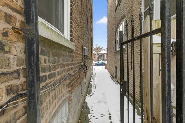 a view of a pathway of a building