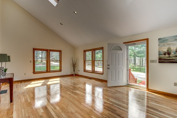 4 Bellflower Road North Reading, MA 01864 - Photo 3 of 30 Gallery Image 3