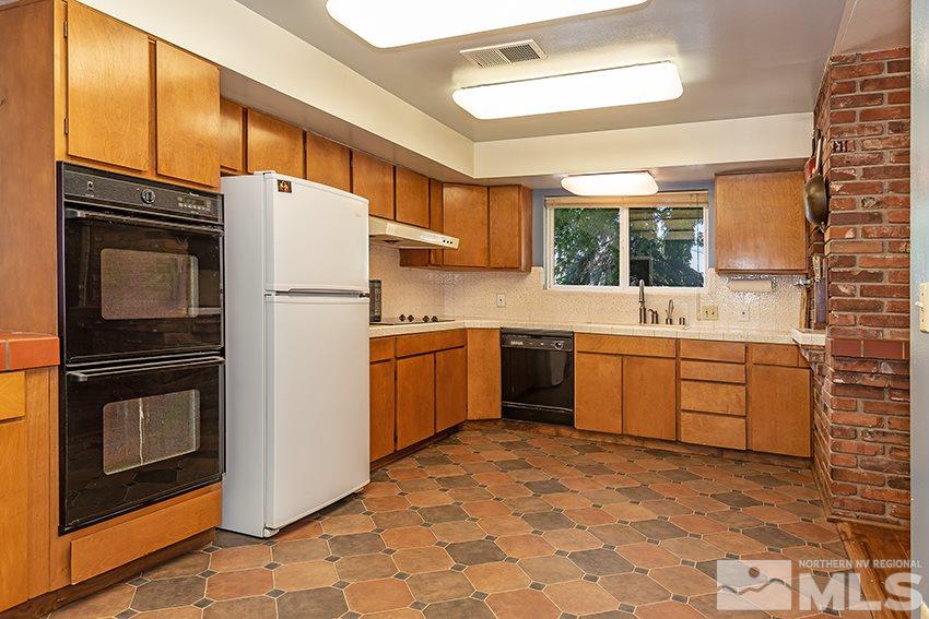 2690 Trentham Way Reno, NV 89509 - Photo 13 of 24 Photo 13