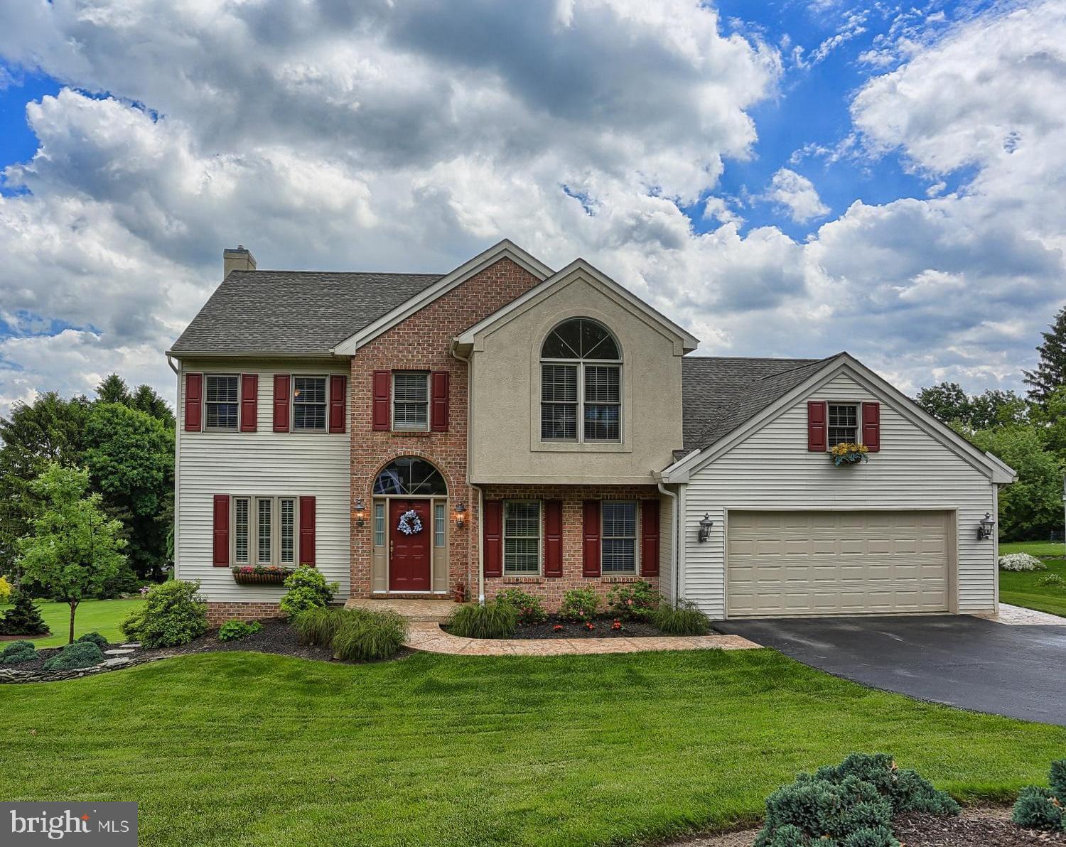 1014 Woodridge Road Red Lion, PA 17356 - Photo 1 of 37 Gallery Image 1