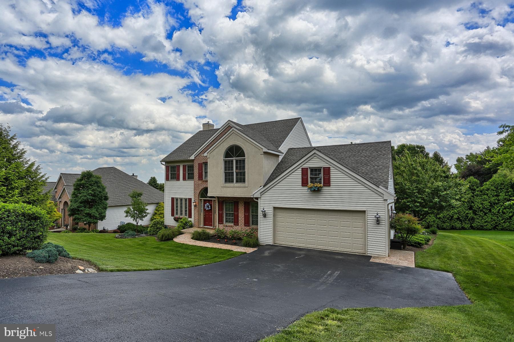 1014 Woodridge Road Red Lion, PA 17356 - Photo 3 of 37 Gallery Image 3