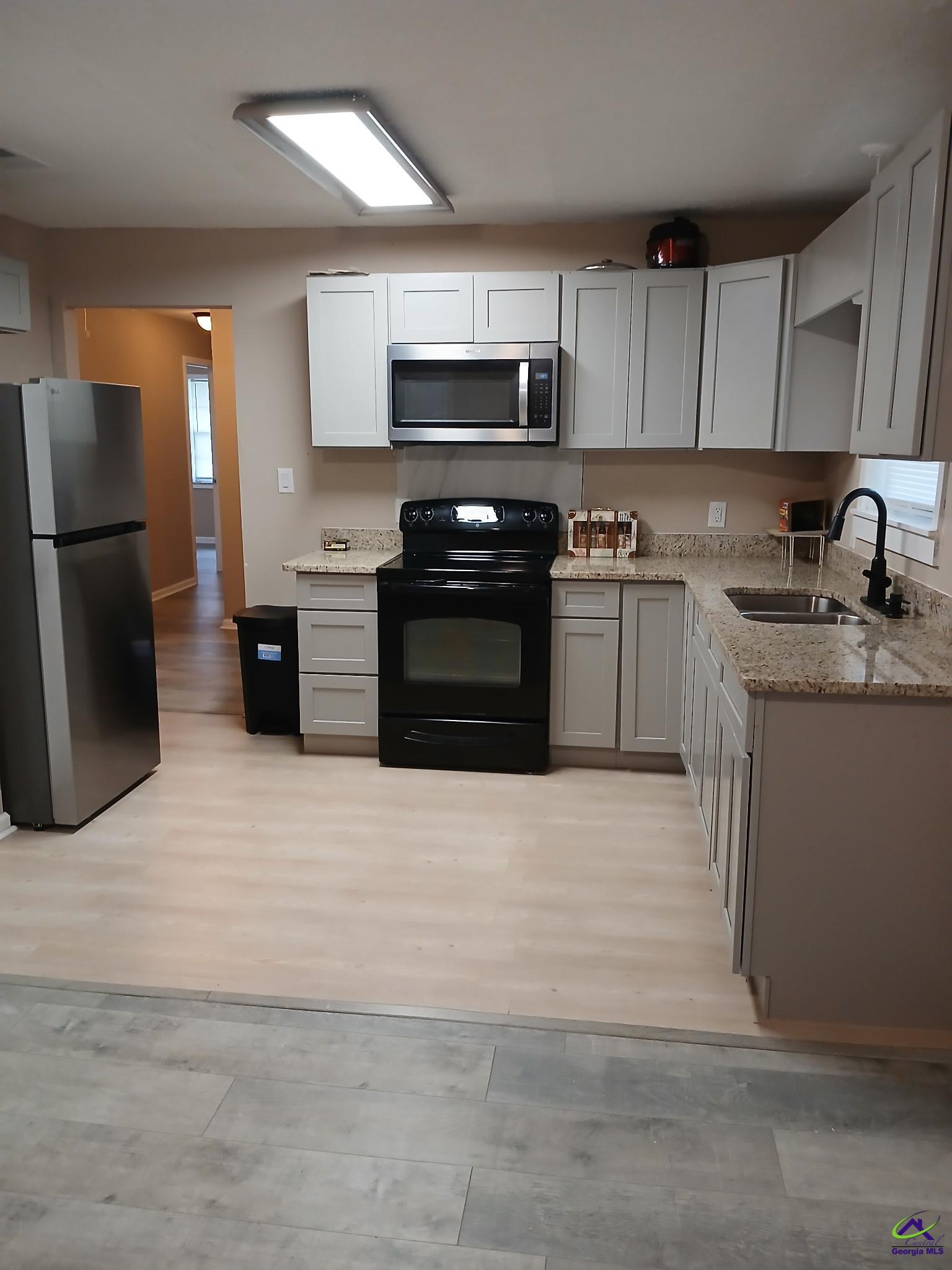 88 Knollwood Road Dry Branch, GA 31020 - Photo 6 of 16