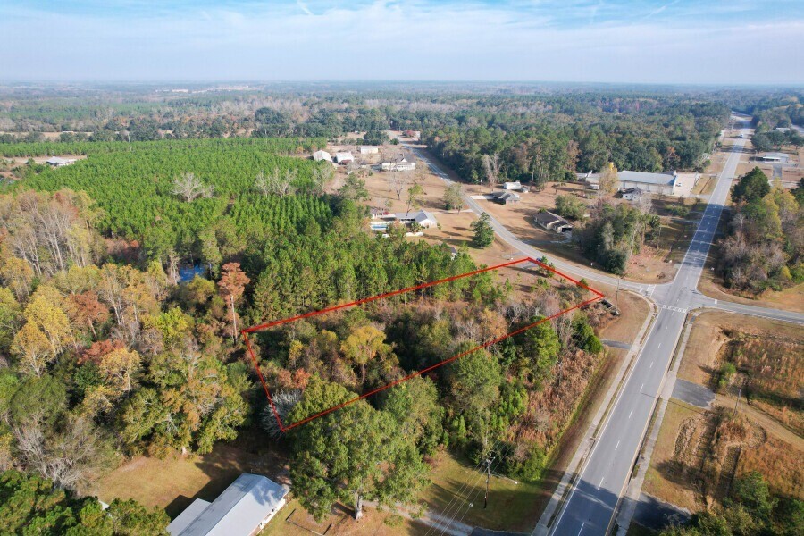 102 Highsmith Avenue Screven, GA 31560 - Photo 5 of 13