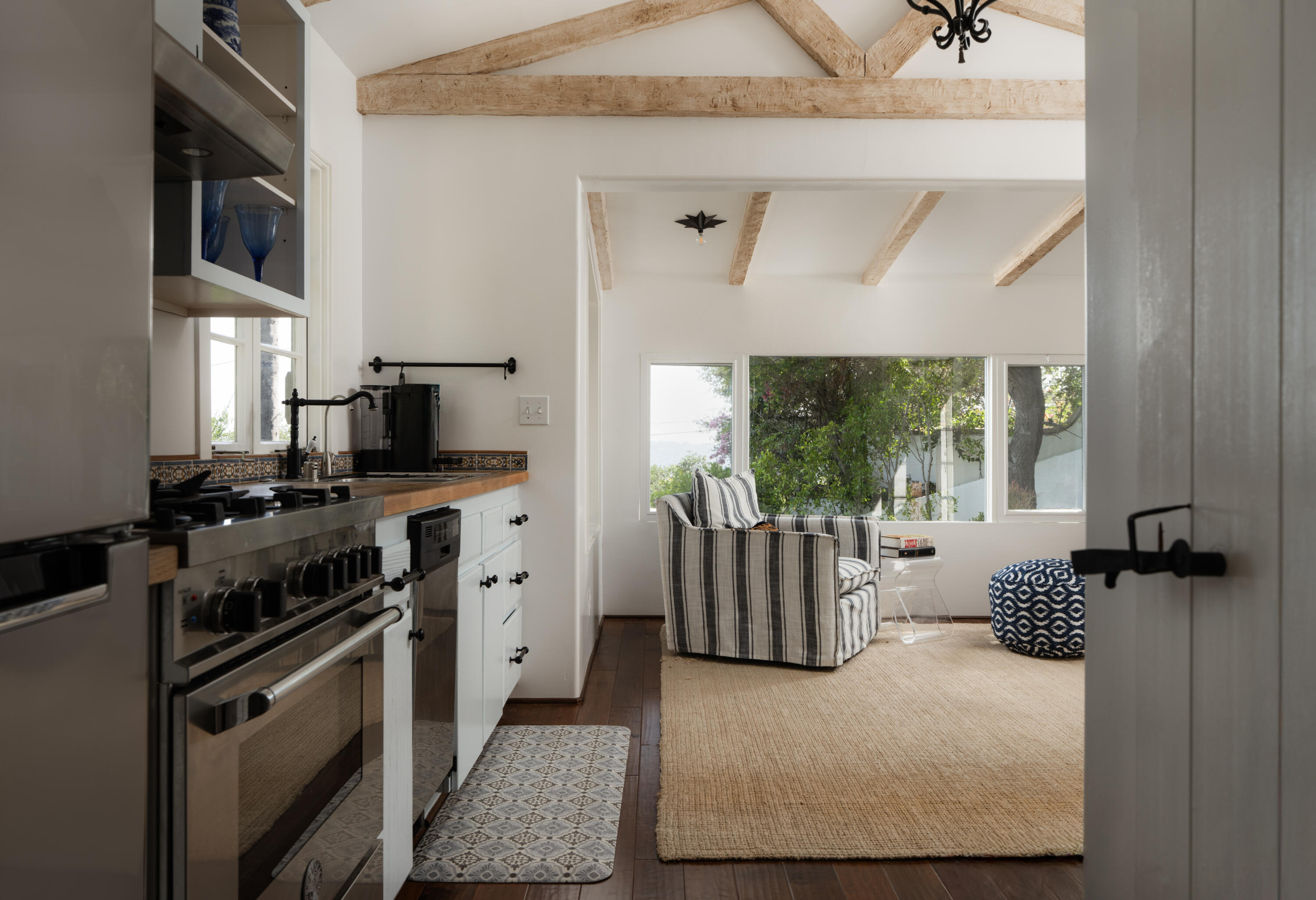 15 Loma Media Road Santa Barbara, CA 93103 - Photo 22 of 29 15 Loma Media Road