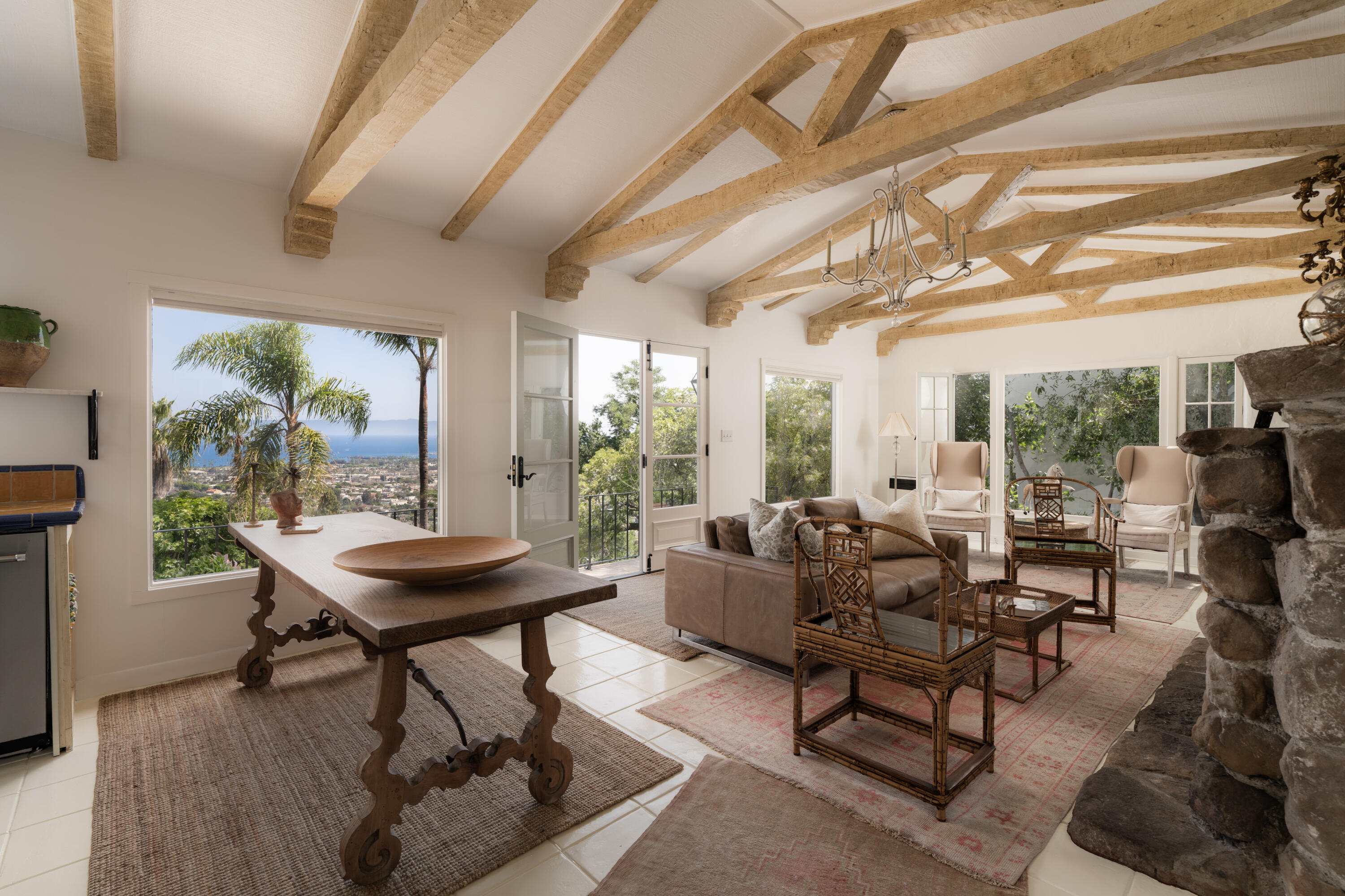 15 Loma Media Road Santa Barbara, CA 93103 - Photo 9 of 29 15 Loma Media Road