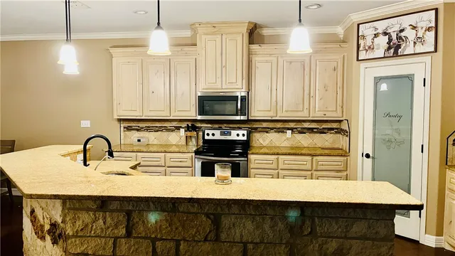 $2,500 | 7178 Lake Placid Drive, Corpus Christi, TX 78414