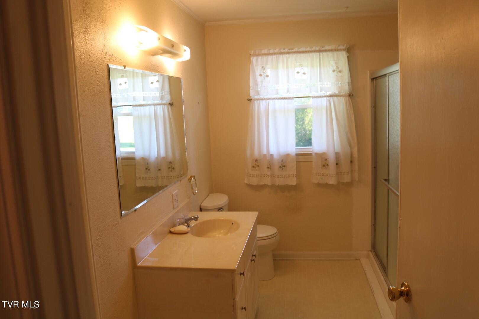 2045 Jones Bridge Road Greeneville, TN 37743 - Photo 12 of 21 IMG_7185