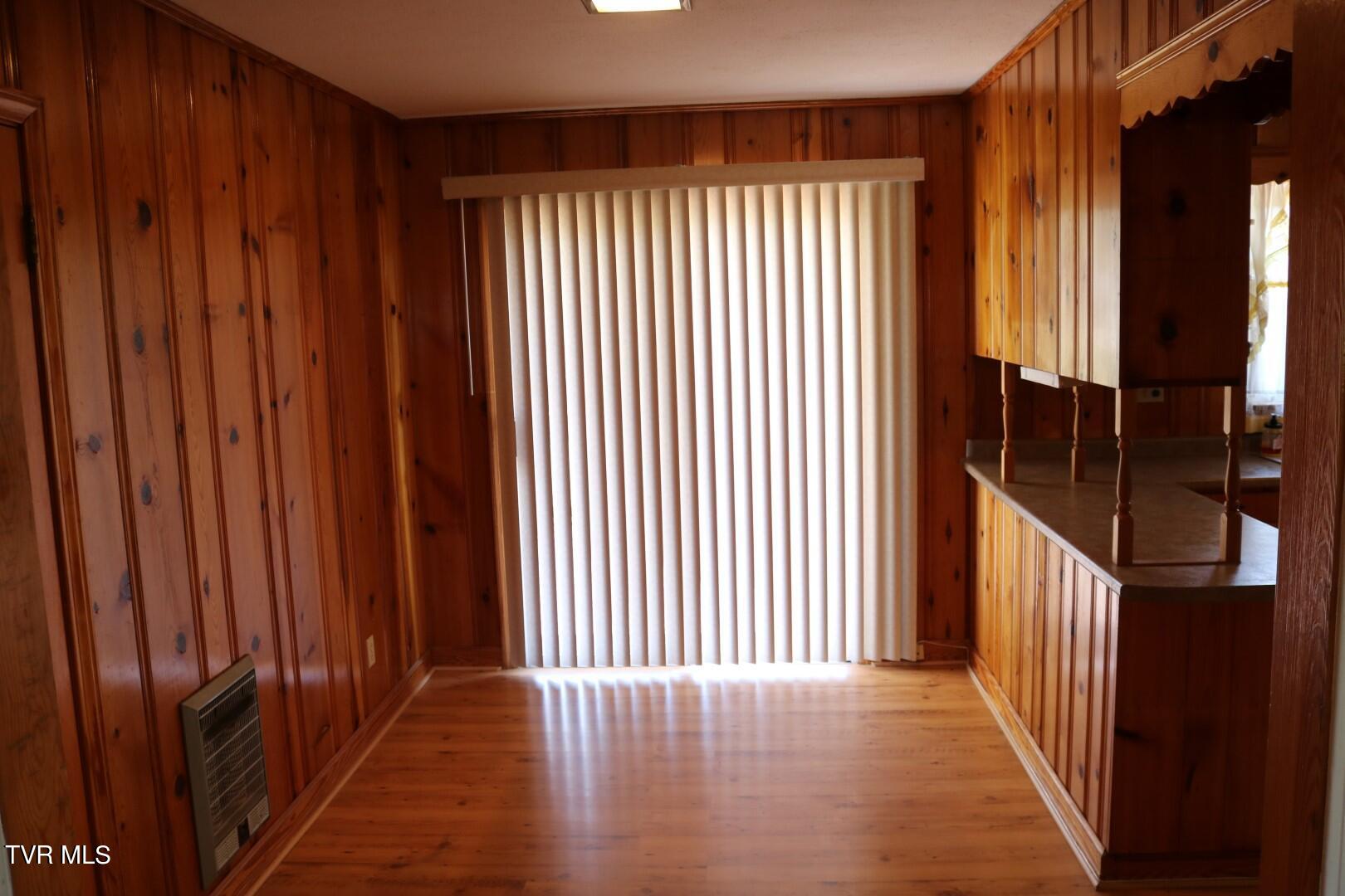 2045 Jones Bridge Road Greeneville, TN 37743 - Photo 8 of 21 IMG_7147