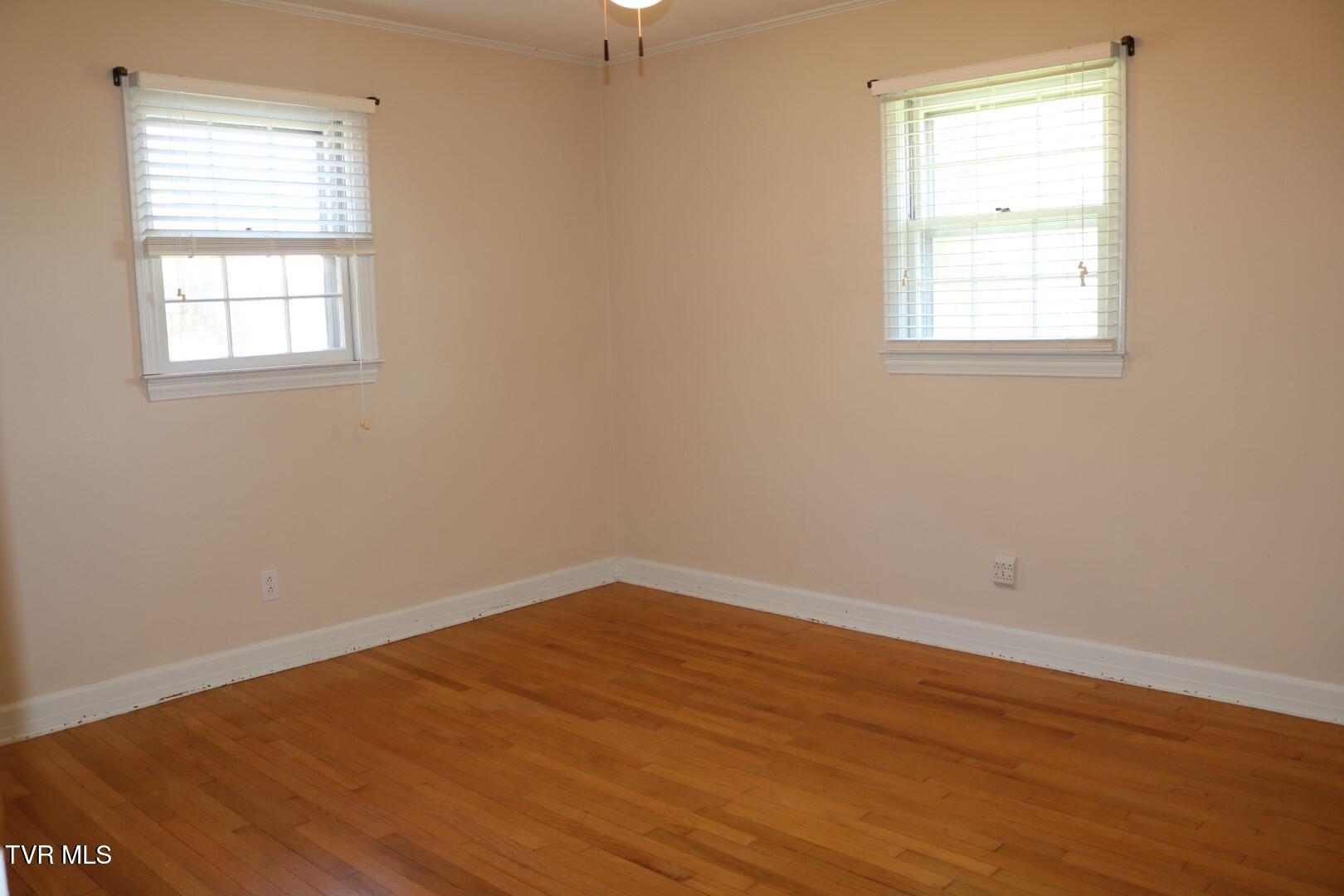 2045 Jones Bridge Road Greeneville, TN 37743 - Photo 9 of 21 IMG_7215