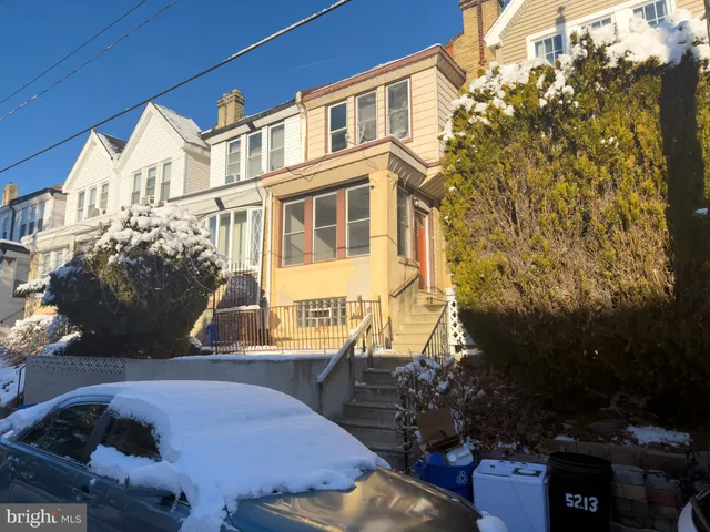 a view of outdoor space yard and patio