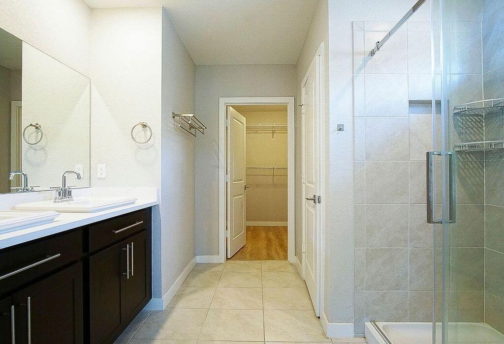 3909 Southeast Lee Street Stuart, FL 34997 - Photo 10 of 19 Master bathroom