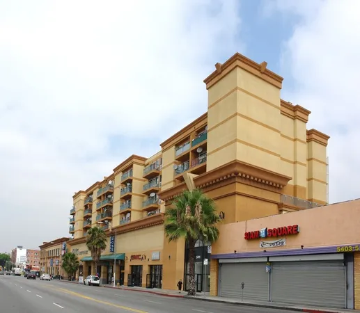 $1,950 | 5411 Hollywood Boulevard, Hollywood, CA 90027