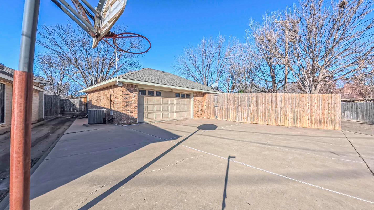 4311 Arp Place Amarillo, TX 79109 - Photo 32 of 36 a view of outdoor space and yard