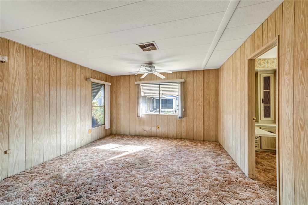 1348 Jasmine Way Hemet, CA 92545 - Photo 24 of 33 a view of livingroom with window