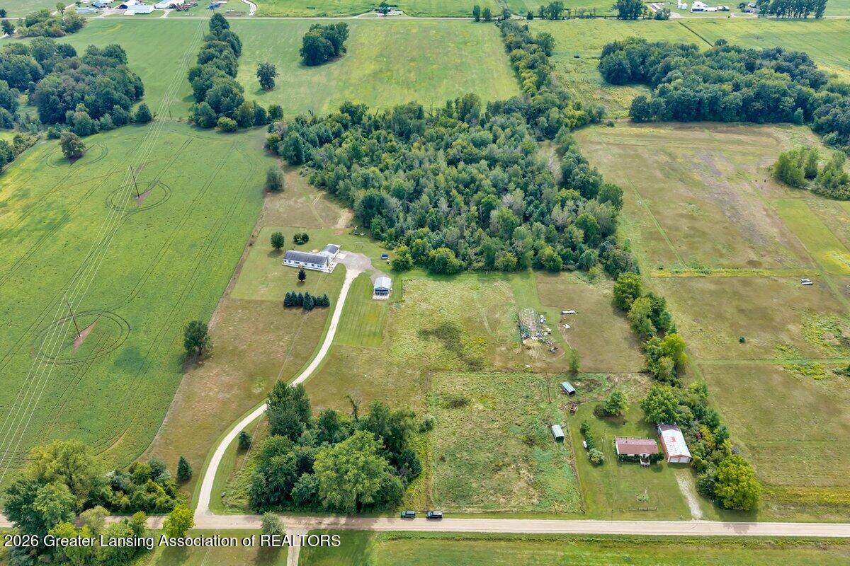 11791 Roggy Road Sumner, MI 48889 - Photo 43 of 53 DJI_20260904141651_0503_D_ADNPHOTO
