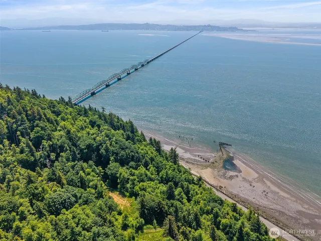 $197,000 | 128 Highway 101, Chinook, WA 98614