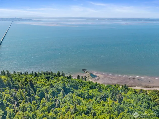 $197,000 | 128 Highway 101, Chinook, WA 98614