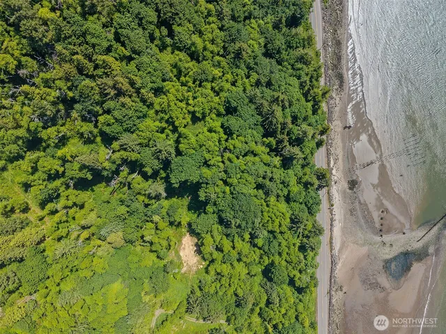 $197,000 | 128 Highway 101, Chinook, WA 98614