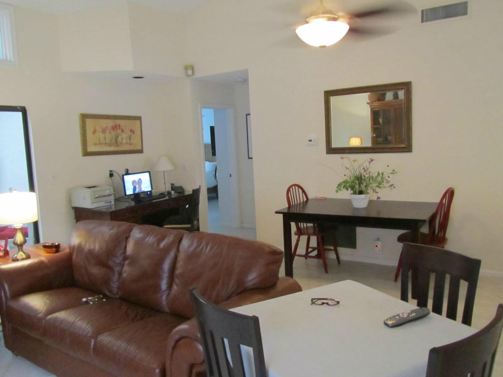 7920 Seville Place, Unit 1902 Boca Raton, FL 33433 - Photo 3 of 13 Living room