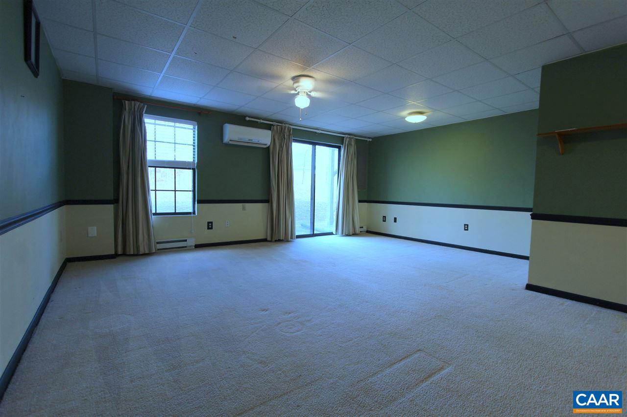 1016 Ridgeley Court Charlottesville, VA 22901 - Photo 14 of 17 Gallery Image 14