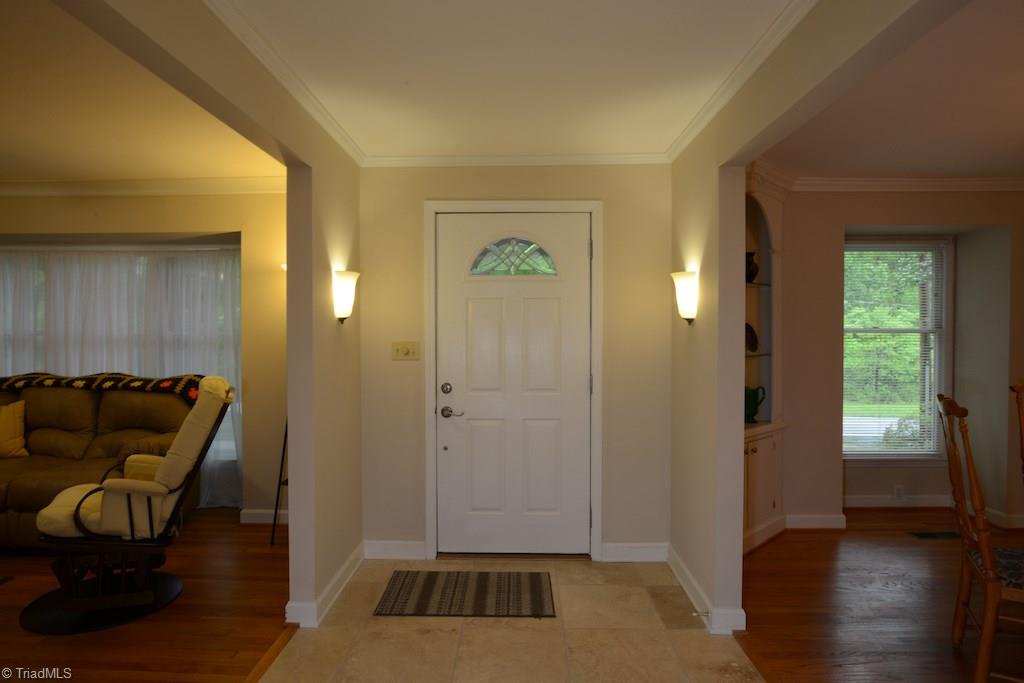 3502 Rolling Road High Point, NC 27265 - Photo 2 of 25 Entry
