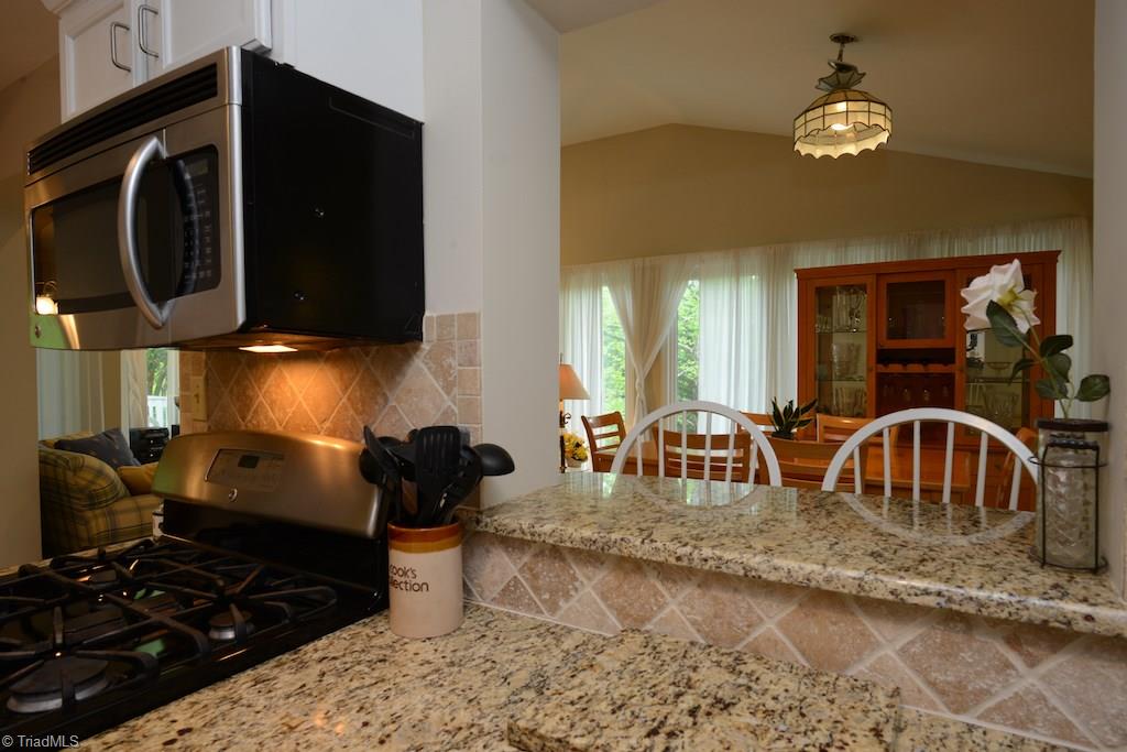 3502 Rolling Road High Point, NC 27265 - Photo 7 of 25 Kitchen Pass-through
