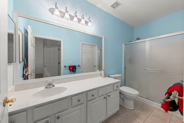 $400,000 | 16174 Seneca Lake Circle, Crest Hill, IL 60403