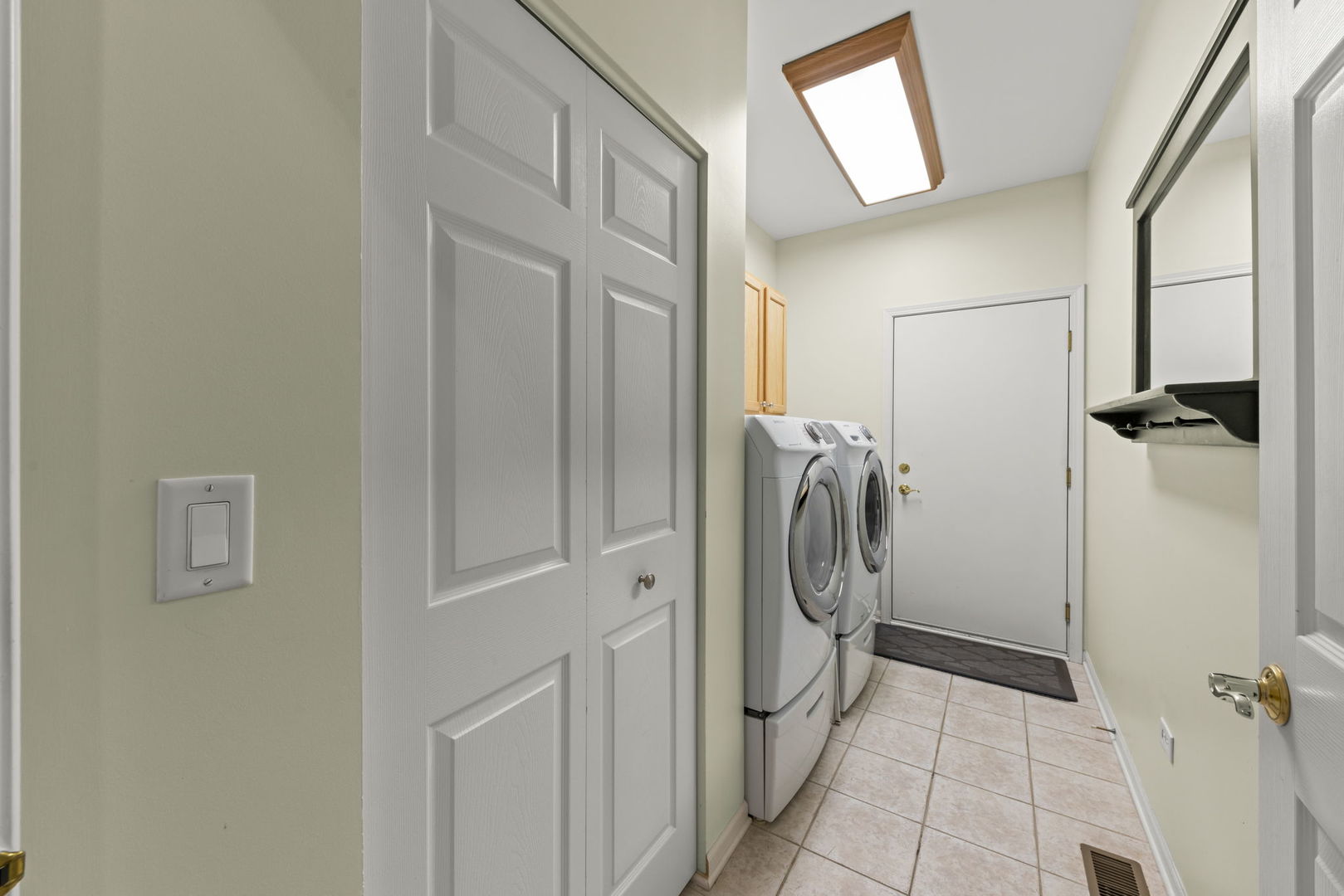 16174 Seneca Lake Circle Crest Hill, IL 60403 - Photo 23 of 58