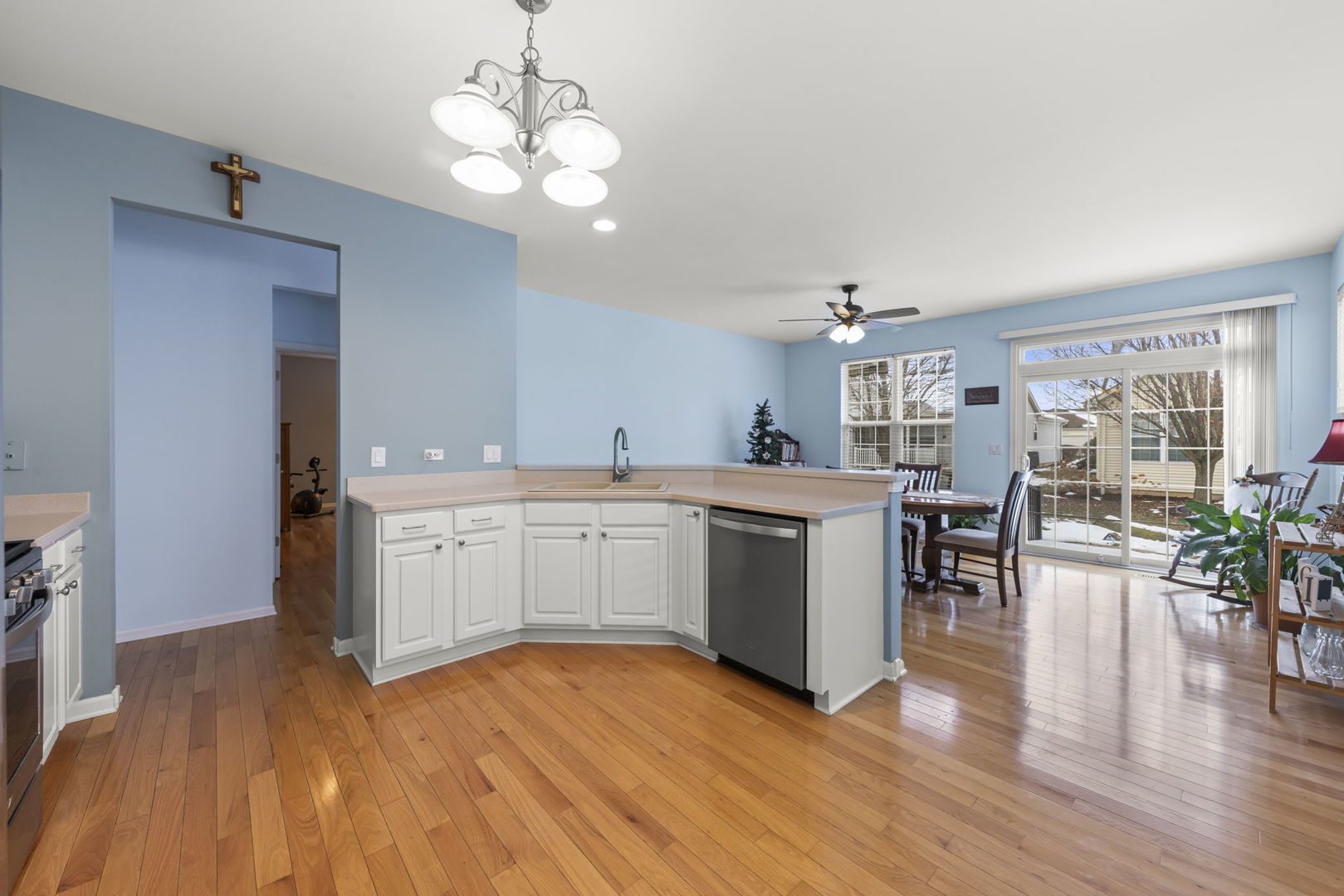 16174 Seneca Lake Circle Crest Hill, IL 60403 - Photo 10 of 58