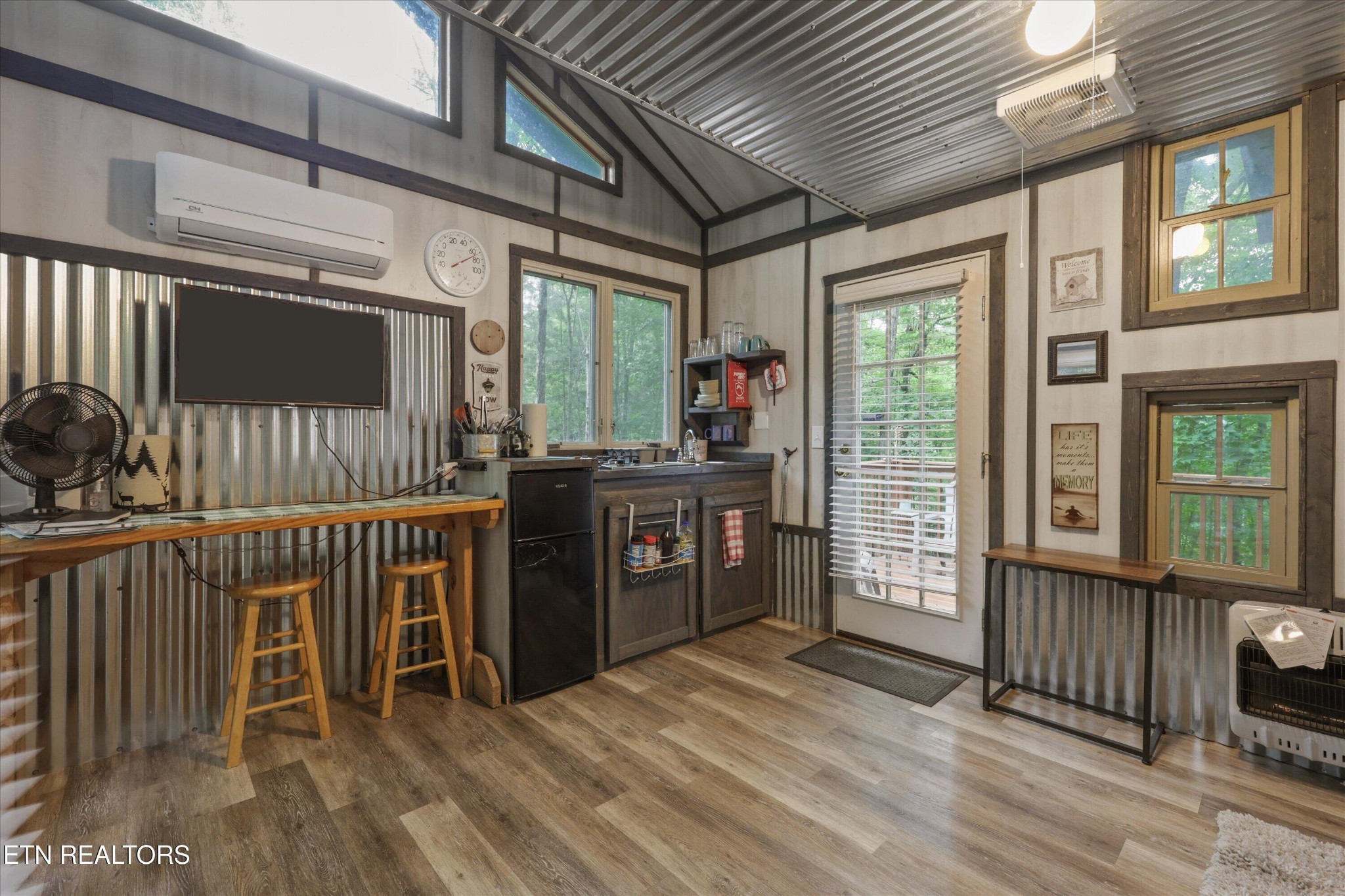 146 Harkle Road Lancing, TN 37770 - Photo 13 of 28