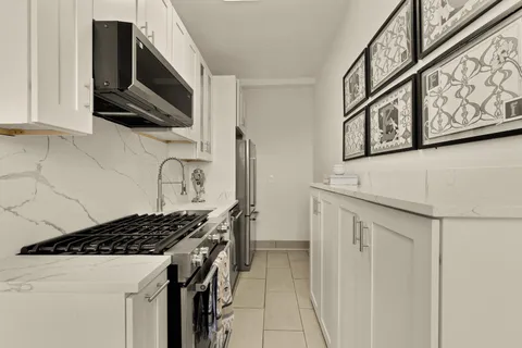 $389,000 | 644 Massachusetts Avenue Northeast, Unit 400, Washington, DC 20002
