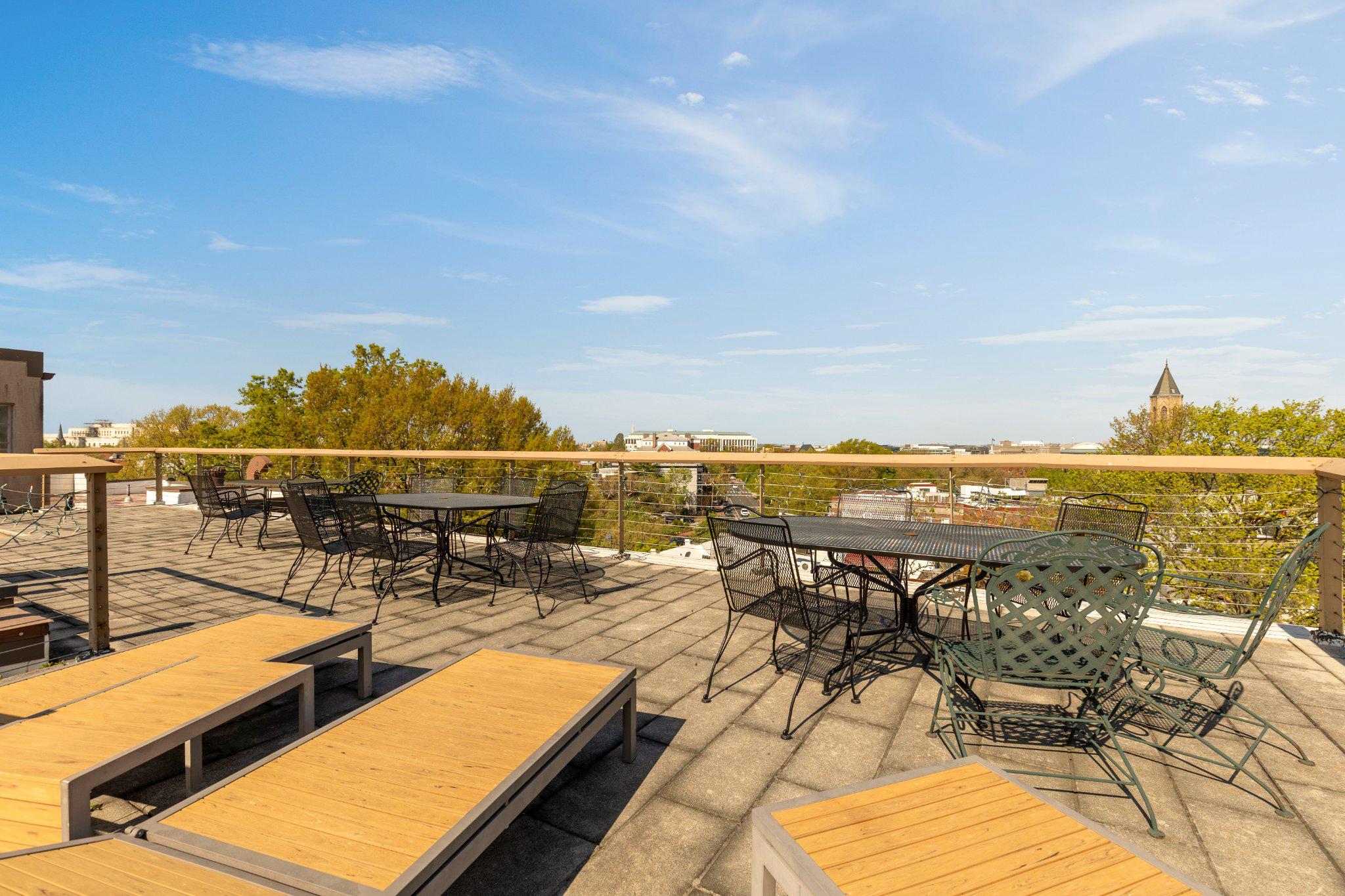644 Massachusetts Avenue Northeast, Unit 400 Washington, DC 20002 - Photo 19 of 24 a view of a terrace with seating area